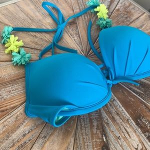 36B Victoria’s Secret Turquoise Swim Top